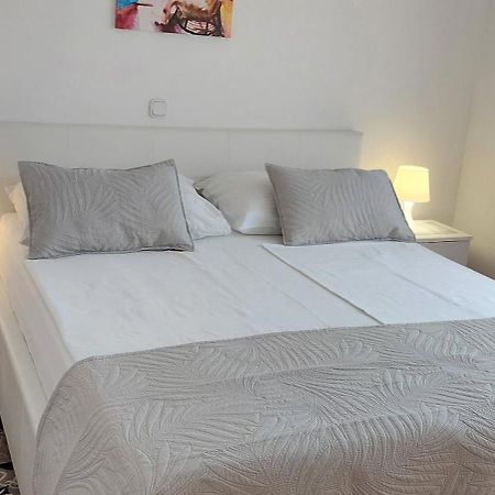 Apartment Ivana,Mali Maj Porec Exterior photo